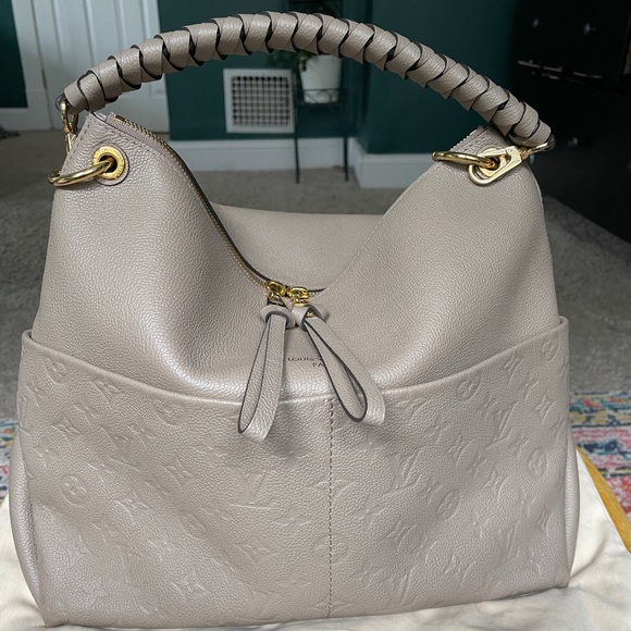 Louis Vuitton Handbags - Louis Vuitton Taupe Maida Hobo